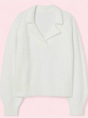 Cozy white V-Neck Collar Sweater